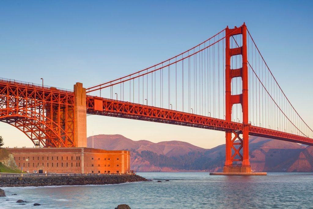 What is the best way to tour San Francisco?