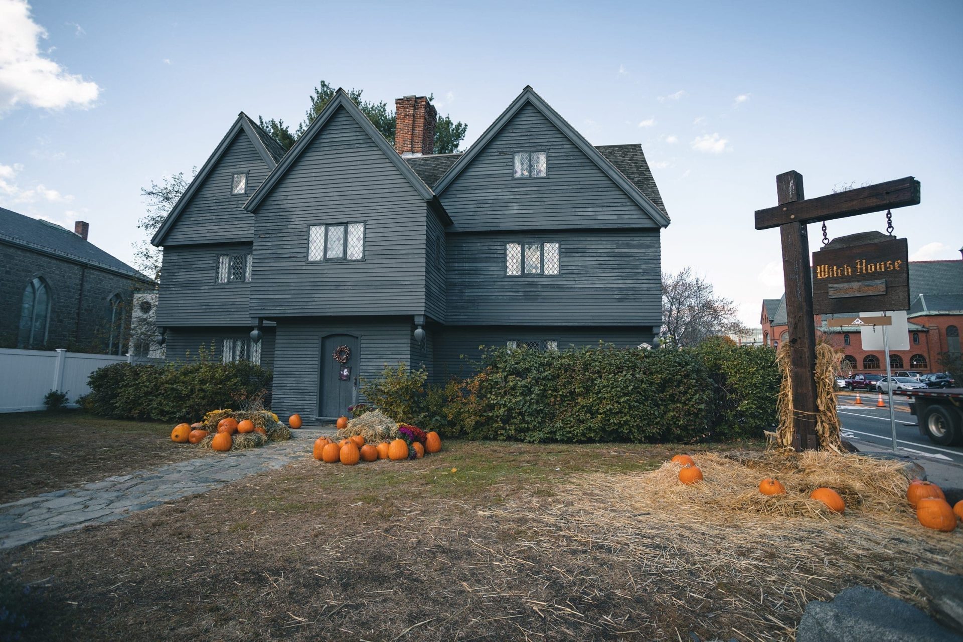 salem house tours