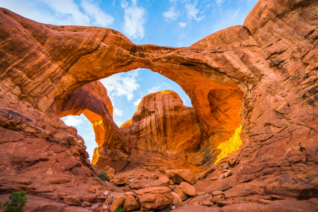 Is there a driving tour of Arches National Park?