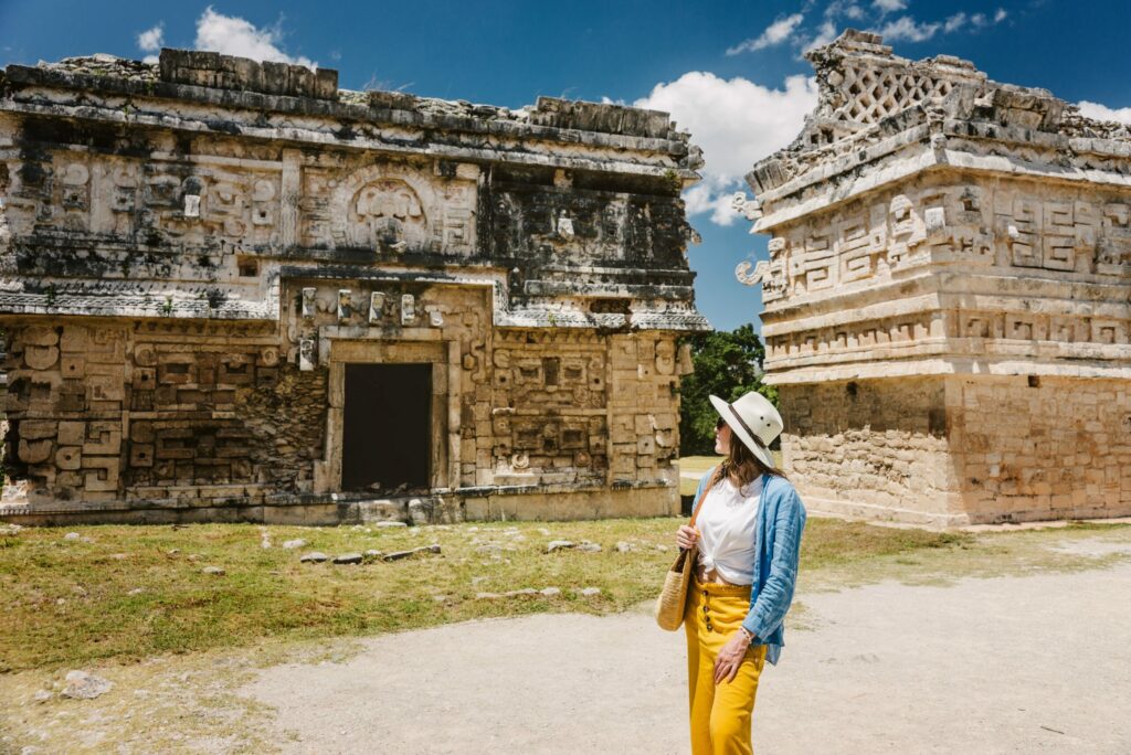 What should you bring on a tour of Chichen Itza?