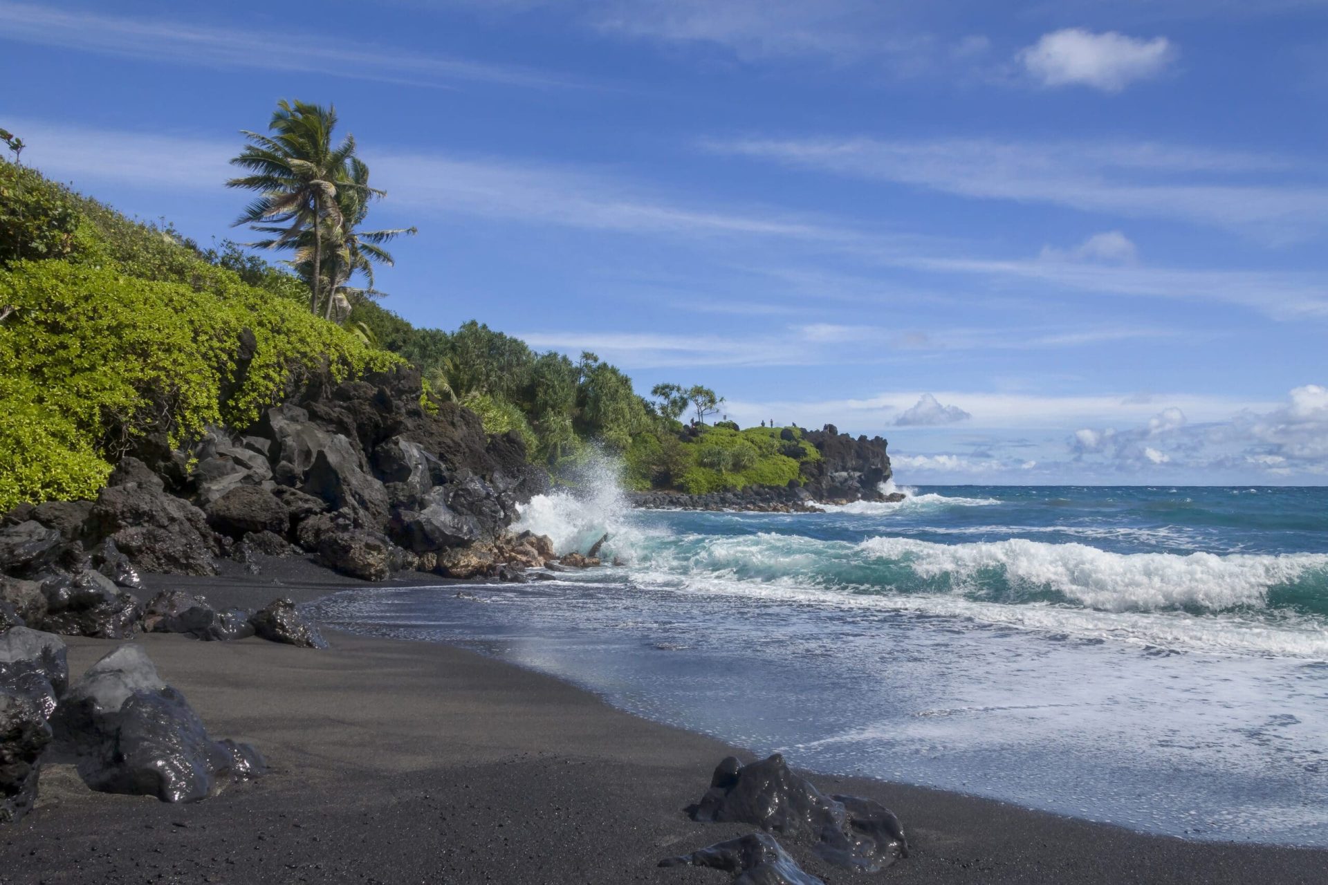 What are the options for a private tour of the Road to Hana?