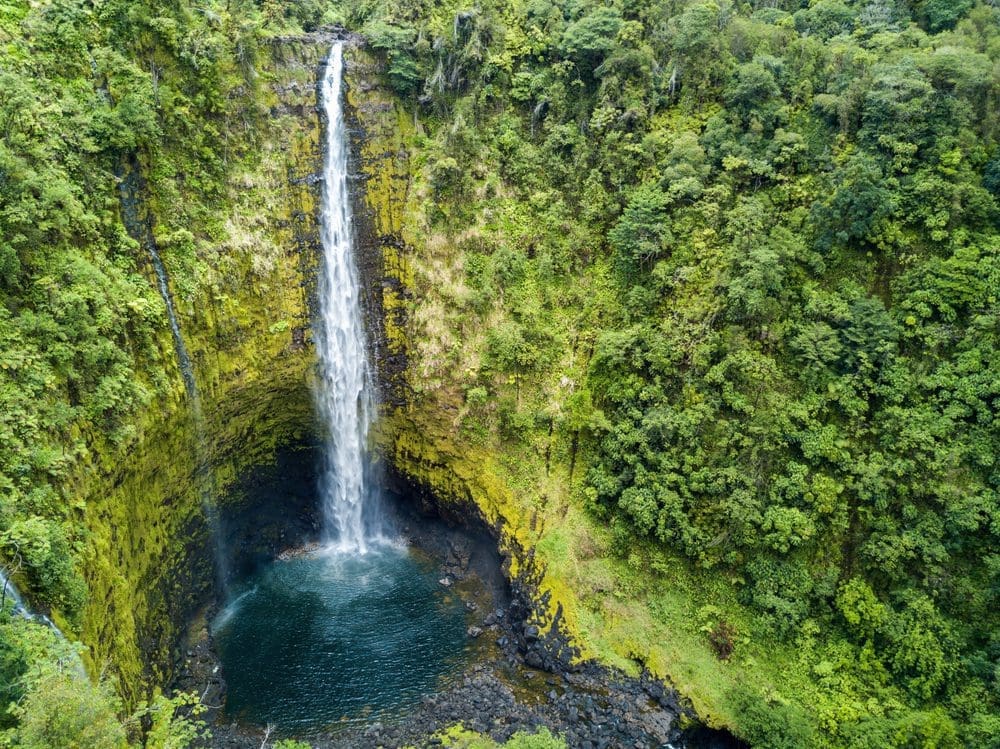 What waterfalls are on the Island of Hawaii?