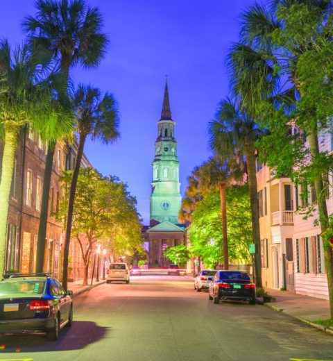 Can you do your own walking tour of Charleston SC?