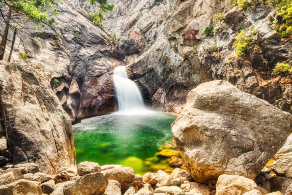 Does Kings Canyon Have Waterfalls?